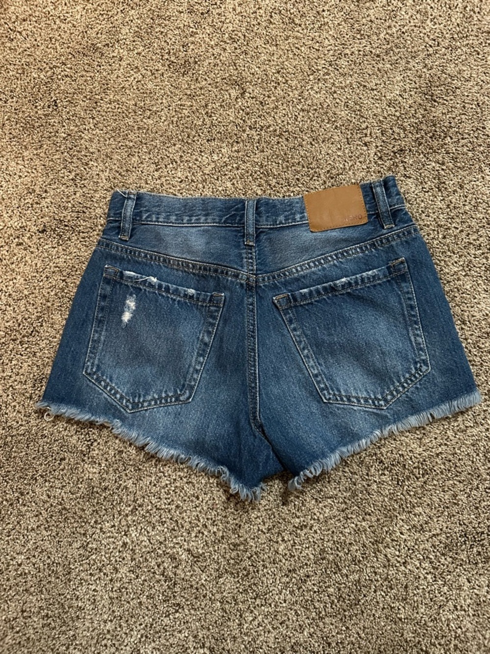 Aeropostale Ripped High-Waist Denim Shorts in Blue - Picture 4 of 9